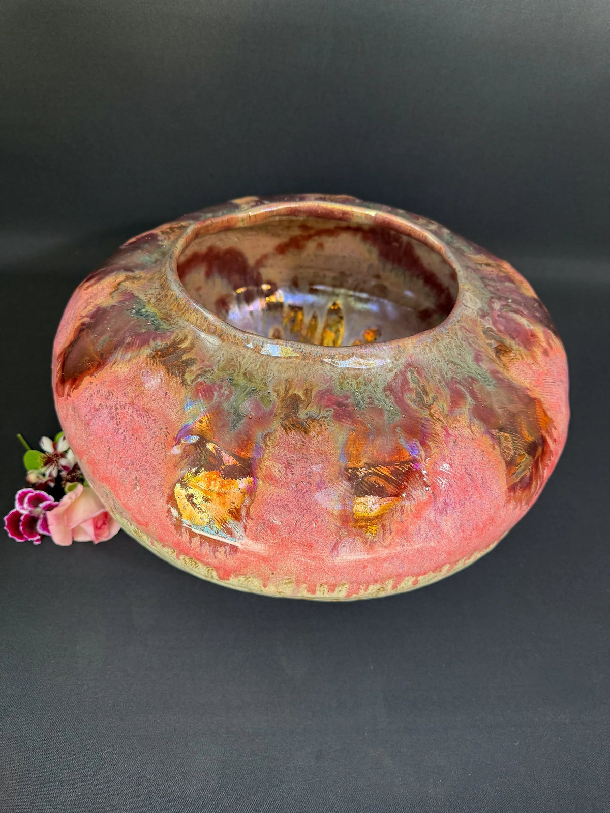 Modern Ceramic Decorative Pot with Rounded Shape and Pink-Gold Finish