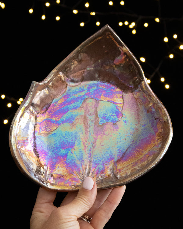 Botanical Ceramic Trinket Dish with Leaf Shape and Veined Texture