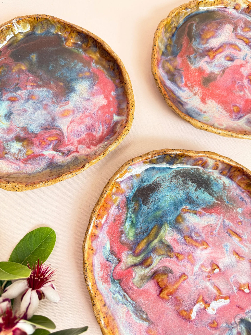 Organic Ceramic Plate Set with Irregular Edges and Pastel Colors