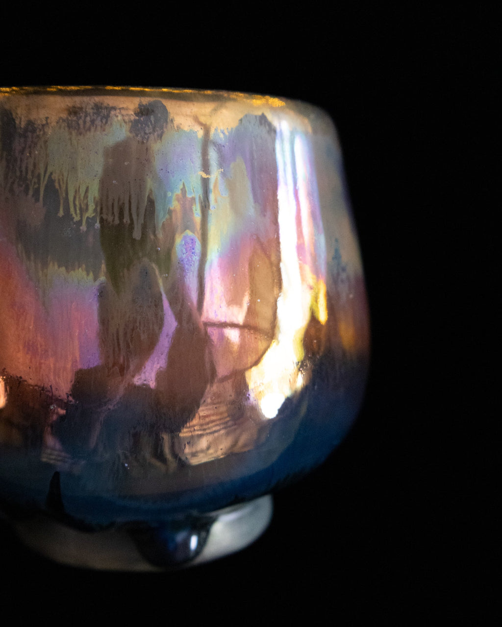 Modern Ceramic Cup with Copper-Toned Finish and Gold-Toned Rim